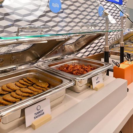 Holiday Inn Express & Suites Buford - Mall Of Georgia By Ihg Εξωτερικό φωτογραφία