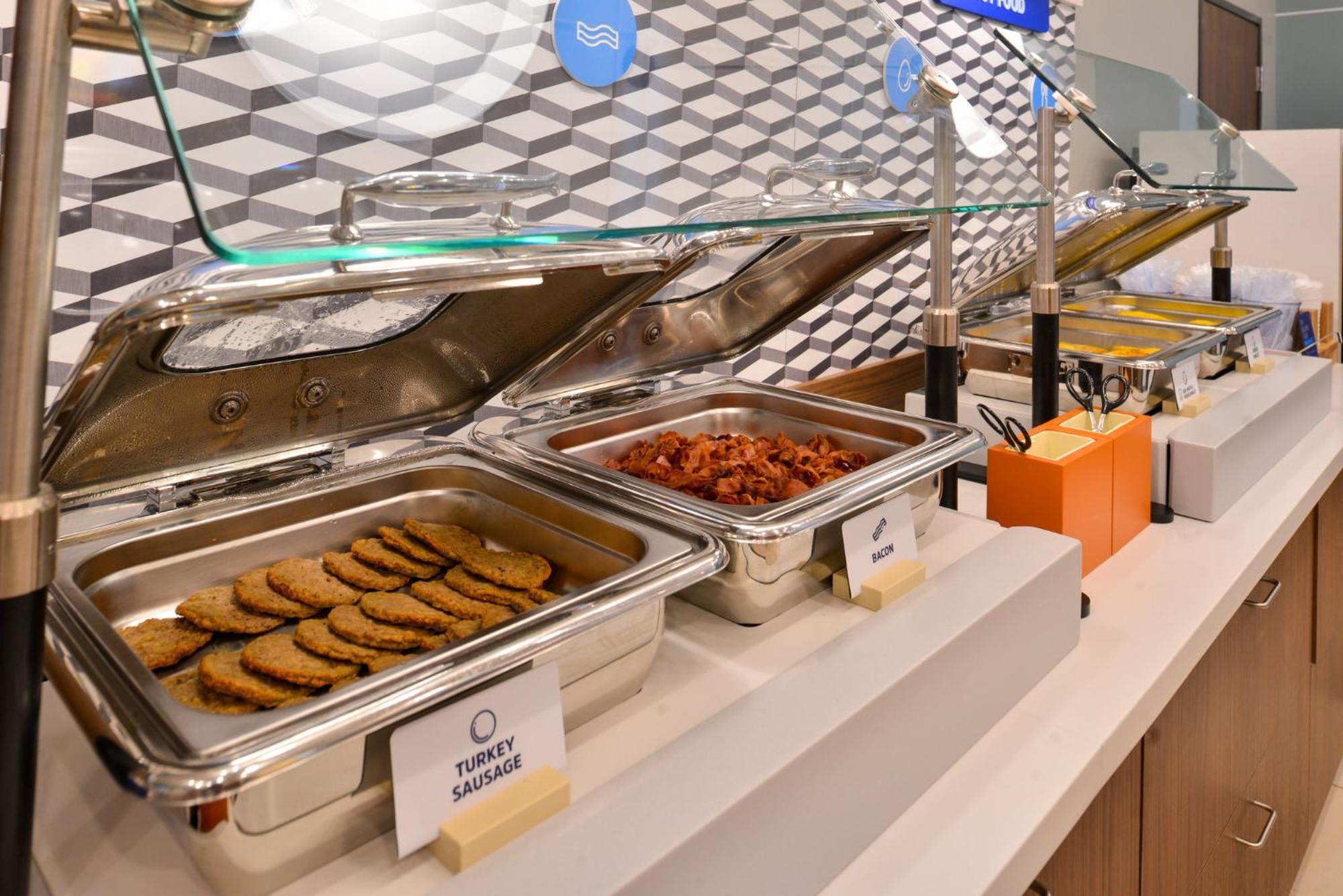 Holiday Inn Express & Suites Buford - Mall Of Georgia By Ihg Εξωτερικό φωτογραφία